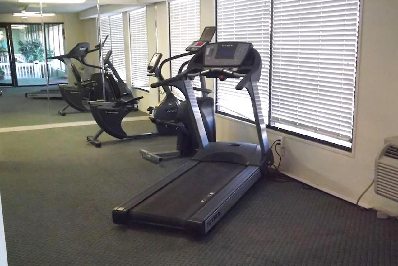 Sky-Palace Inn & Suites Mccook Εξωτερικό φωτογραφία